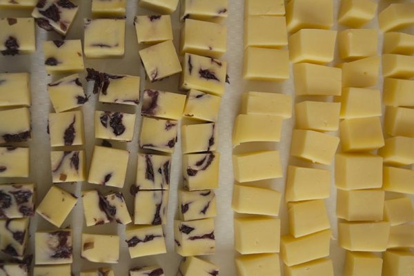 
	Продукцията на братя Пендански от с. Алтимир.&nbsp;Снимка: Н. Бочева
