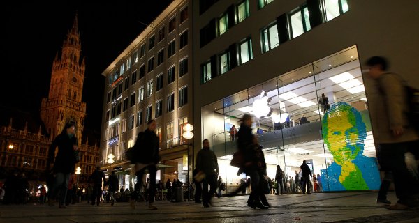 
	Цените тук възлизат на 459,6 долара/кв. фут (30,48 см) /година.&nbsp;

	Снимки:&nbsp;Ройтерс
