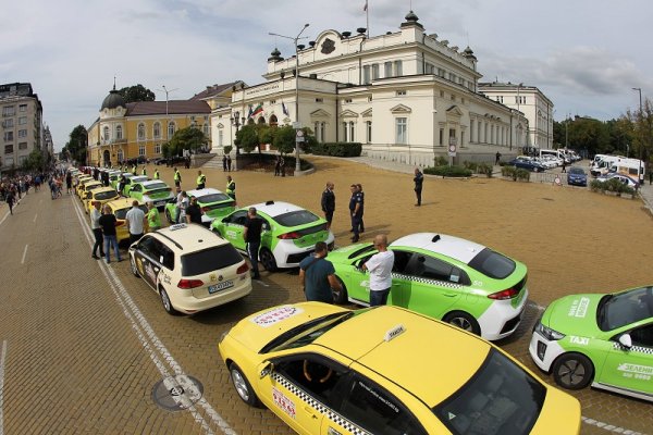 
	Снимка: Димитър Кьосемарлиев, Investor Media Group
