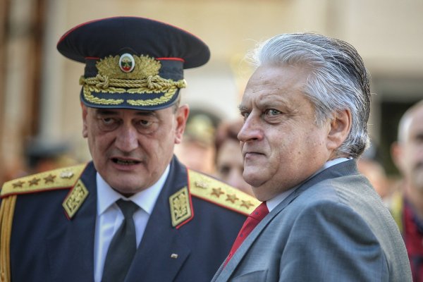 
	Президентът Румен Радев присъства в София на отбелязването на националния празник на пожарникарите в ГД &bdquo;Пожарна безопасност и защита на населението&rdquo;. Снимка: Димитър Кьосемарлиев, Investor Media Group
