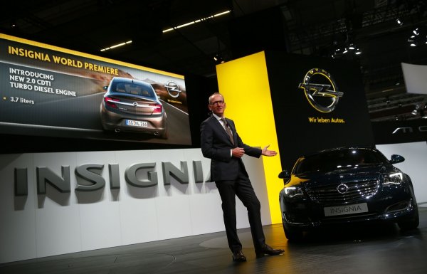 
	В своя европейски бизнес General Motors (GM) продължава да изпитва проблеми. Но марките Opel и Vauxhall въпреки загубите започват да се търсят по-добре. За цялата 2013 г. загубата от продаден автомобил от 607 евро е доста по-ниска от тази през предходната година от 1 341 евро). Ebit-маржът от кола възлиза на -4,2 на сто.

	&nbsp;
