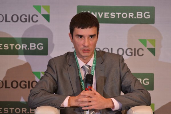 
	Иван Такев (БФБ-София).
