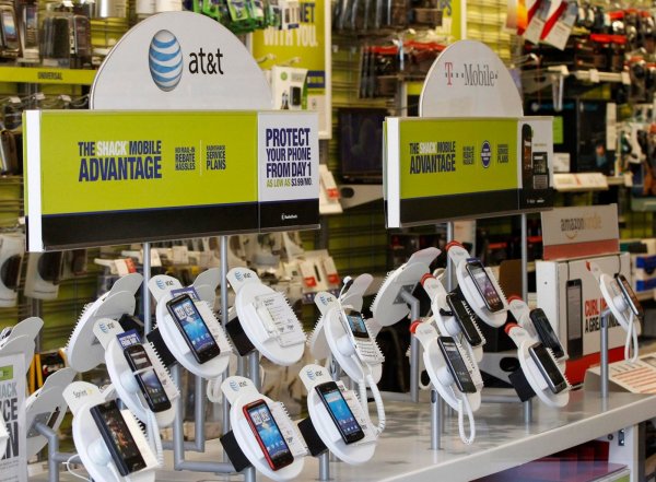 
	На теория 4G предлага 5 пъти по-високи скорости от 3G. Ето защо WDS очаква 4G да се превърне в приемлива и предпочитана алтернатива на доставчиците на фиксирани услуги за пренос на данни.
