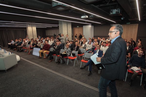 
	Снимка: Димитър Кьосемарлиев, Investor Media Group
