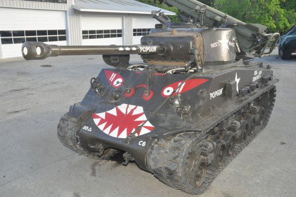 
	Всички обаче са засенчени от M4A2(76)HVSS Sherman, за който се очаква да се продаде за сума от порядъка на 350 000 - 450 000 долара.
