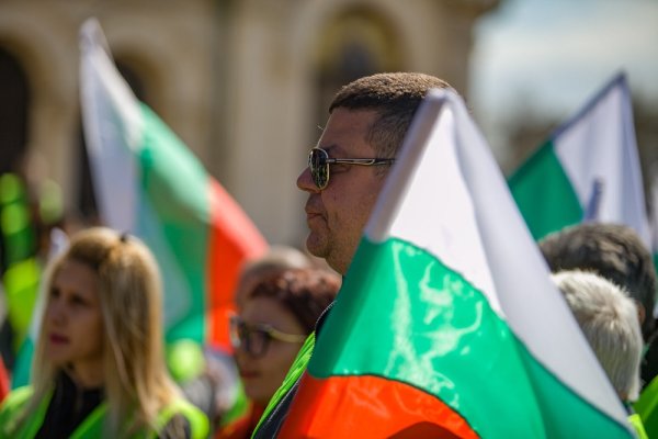 
	Превозвачи протестират в София срещу пакета &quot;Мобилност&quot;.&nbsp;Снимка: Димитър Кьосемарлиев, Investor Media Group
