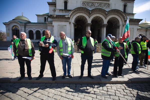 
	Превозвачи протестират в София срещу пакета &quot;Мобилност&quot;.&nbsp;Снимка: Димитър Кьосемарлиев, Investor Media Group
