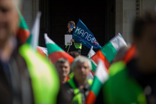 
	Превозвачи протестират в София срещу пакета &quot;Мобилност&quot;.&nbsp;Снимка: Димитър Кьосемарлиев, Investor Media Group
