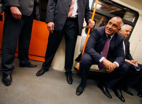 
	Борисов по време на новия старт на строителството на столичното метро на 8 май 2009 г. В онзи период той все още е&nbsp; кмет на Столична община.
