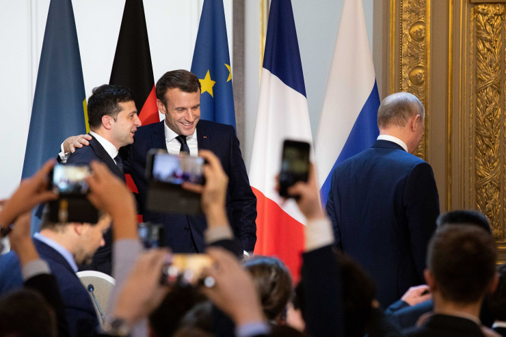 Общите снимки на Путин и Зеленски са рядкост. Снимка: Bloomberg