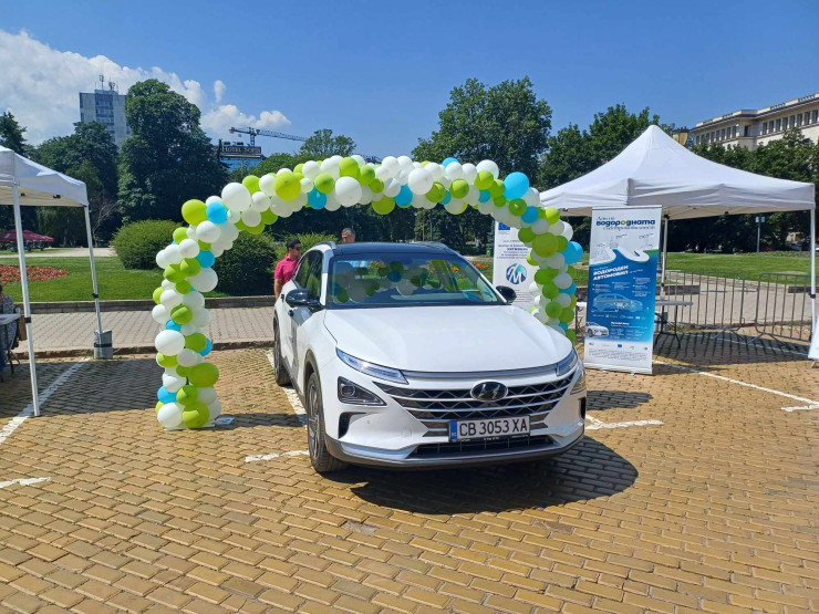 Водородният автомобил Hyundai NEXO. Снимка: Investor.bg