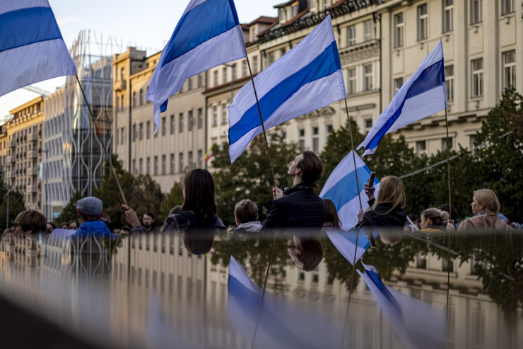 Протест на руската опозиция в Прага. Снимка: EPA/MARTIN DIVISEK