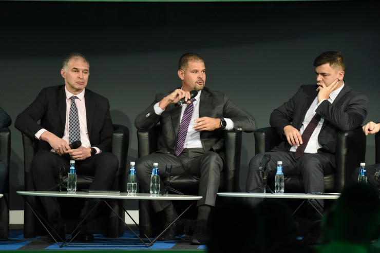 От ляво надясно: Мирослав Маринов, Илия Караниколов и Лъчезар Богданов. Снимка: Investor Media Group