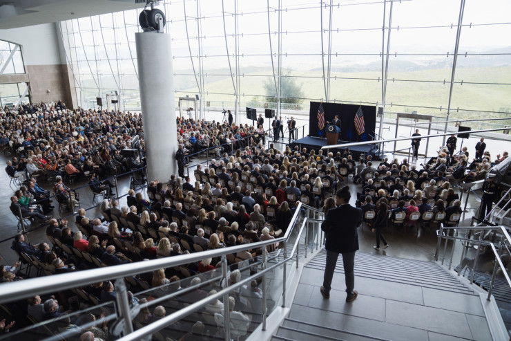 Изявата на Рон ДеСантис в престижната президентска библиотека "Роналд Рейгън" в Калифорния. Снимка: Bloomberg