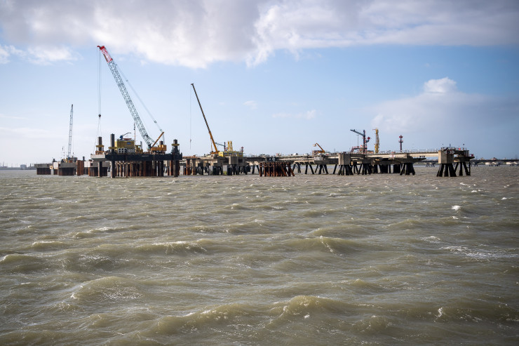 Първият германски LNG терминал вече е готов. Снимка: Sina Schuldt/dpa