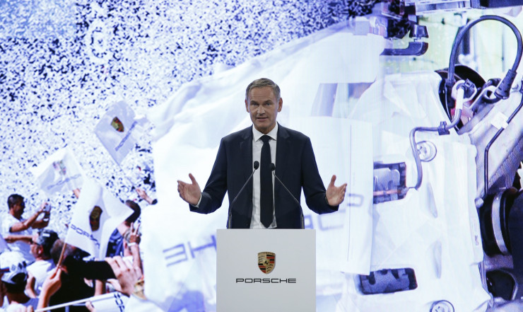 Главният изпълнителен директор на Volkswagen Group и Porsche AG Оливер Блуме. Снимка: Bloomberg L.P.