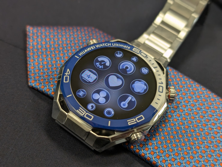 Huawei Watch Ultimate 2. Снимка: Елена Кирилова/Investor Media Group