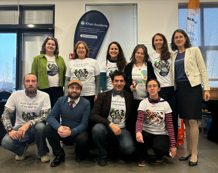 С други членове на екипа на Кан Академия. Снимка: Личен архив