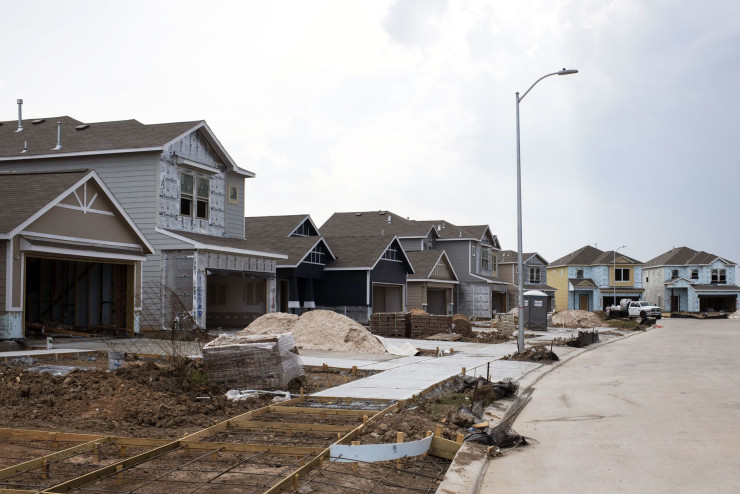 Трайно недостатъчно строителство ще задържи цените на жилищата в САЩ високи. Снимка: Bloomberg LP
