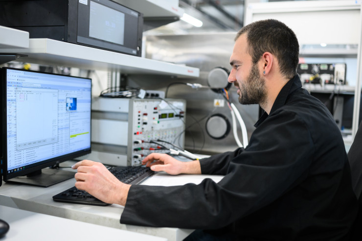 Снимка: Сенсата Технолоджис