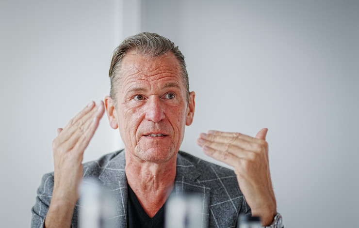 60-годишният изпълнителен директор на Axel Springer Матиас Дьопфнер. Снимка: DPA