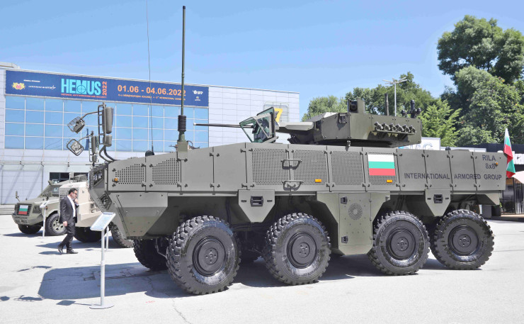 Бронирана машина "РИЛА 8х8". Снимка: IAG