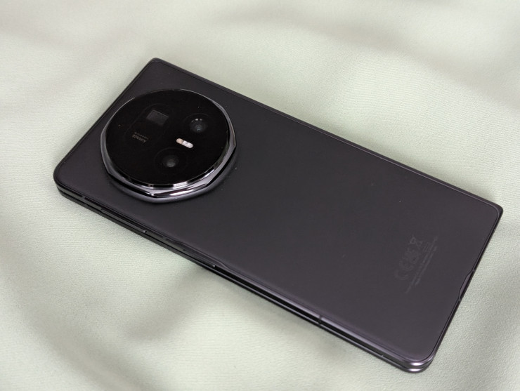 Honor Magic V5. Снимка: Елена Кирилова/Investor Media Group