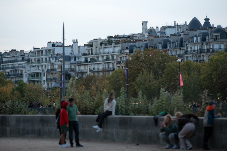 Жилищни сгради по протежението на река Сена в Париж. Снимка: Bloomberg LP