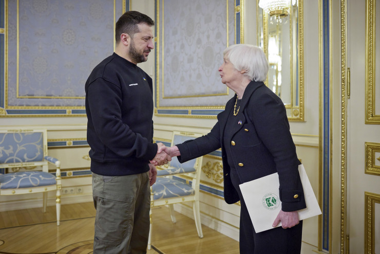 Финансовият министър на САЩ Джанет Йелън пристигна на необявено предварително посещение в Украйна и се срещна и със Зеленски. Снимка:  EPA/PRESIDENTIAL PRESS SERVICE HANDOUT