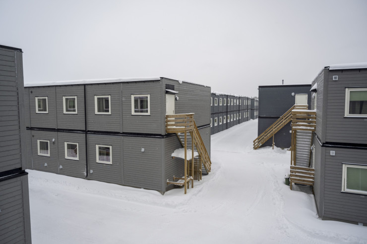 Временни жилища за служители на Northvolt близо до Скелефтеа, Швеция. Плановете за разширяване на компанията  може да бъдат забавени заради липсата на жилища. Снимка: Микаел Зьоберг/Bloomberg