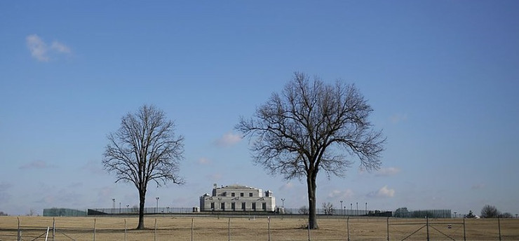 Сградата, в която се съхранява златото във Форт Нокс. Снимка: Luke Sharrett/Getty Images