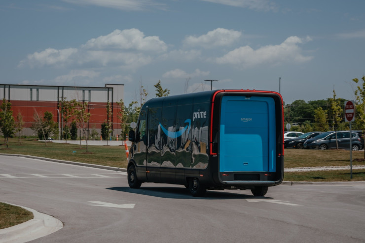Произведен от Rivian електрически микробус на Amazon.com Inc. Снимка: Bloomberg L.P.