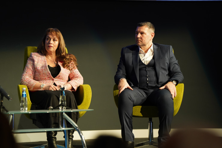 Александър Бочев, председател на НСНИ, и Илиана Рашкова, заместник-председател на Национално сдружение „Брокери на имоти“ (НСБИ). Снимка: Investor Media Group