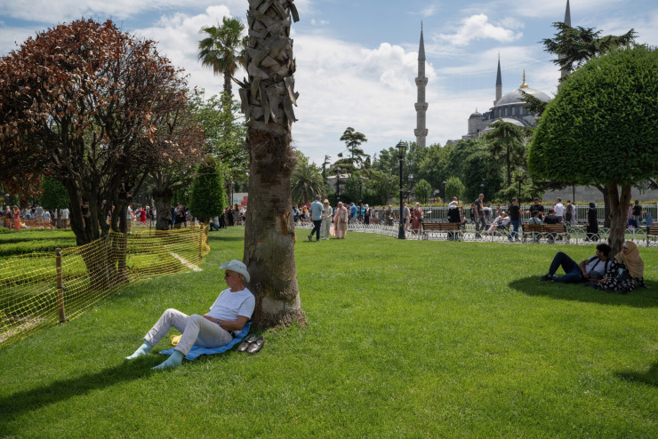 Турция е привлекателна за чужди инвеститори - младо население, ниски разходи за труд, развита инфраструктура, но има и рискове. Снимка: Bloomberg