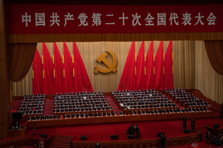 Гласуване на делегатите на заключителната сесия на 20-ия Национален конгрес на Китайската комунистическа партия. Снимка: Bloomberg