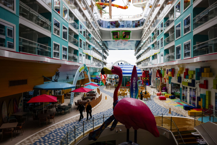 Вътрешността на Icon of the Seas. Снимка: Bloomberg