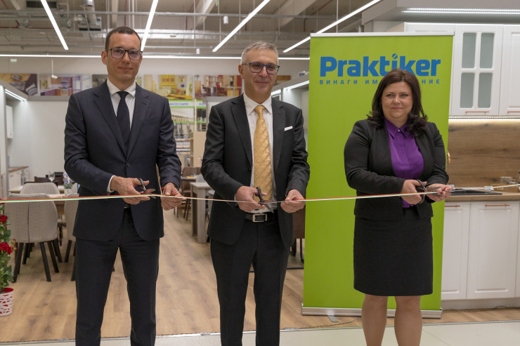 Снимка: „Практикер“