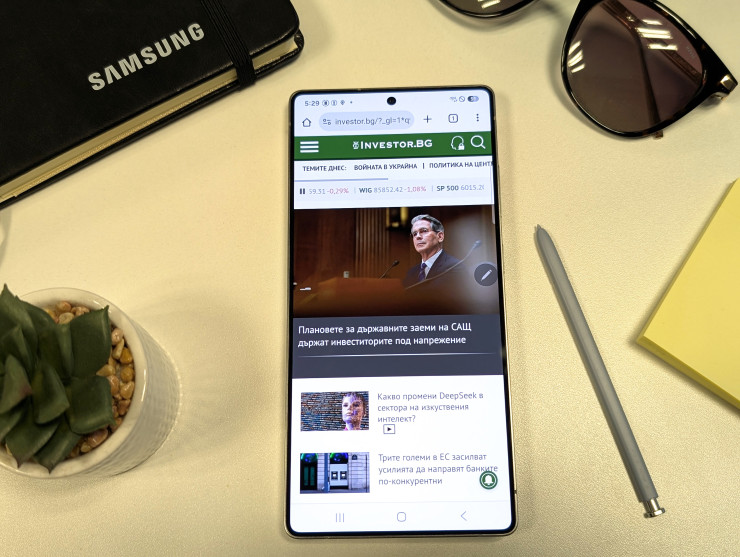 Samsung Galaxy S25 Ultra. Снимка: Елена Кирилова/Investor Media Group