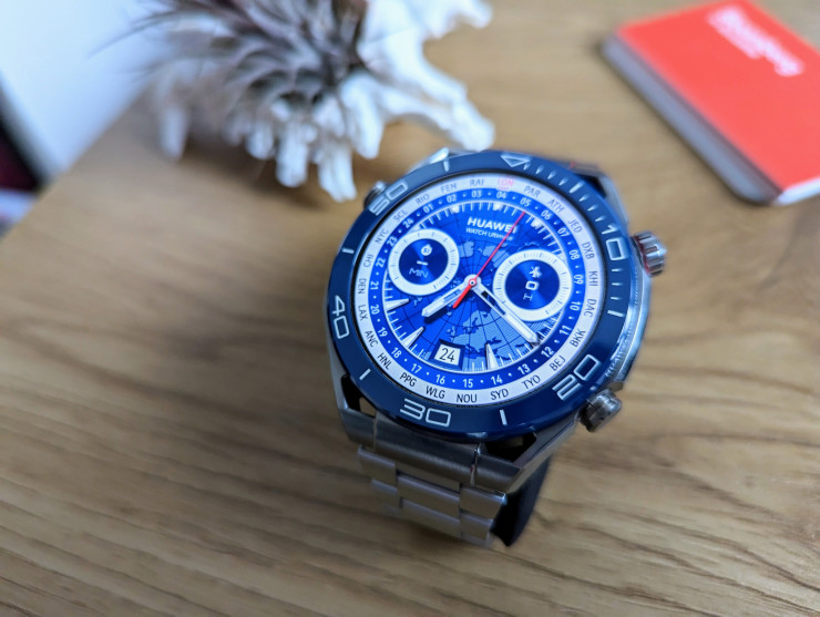 Huawei Watch Ultimate. Снимка: Елена Кирилова/Investor Media Group