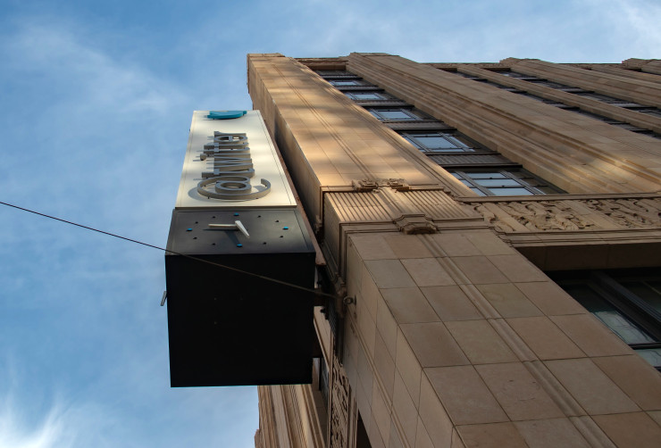 През 2021 г. рекламата осигури 89% от приходите на Twitter в размер на 5,08 млрд. долара. Снимка: EPA