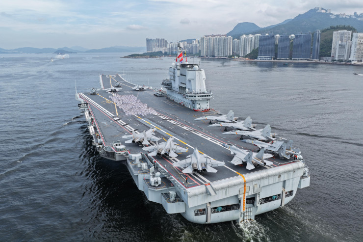 Самолетоносачът „Шандун“. Снимка: EPA/XINHUA/БГНЕС