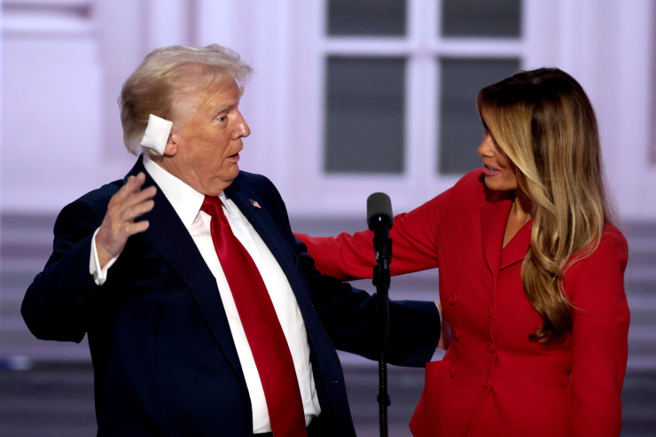 Съпругата на Тръмп Мелания присъства в залата в Милуоки в една от редките си появи по време на предизборната му кампания. Снимка: Bloomberg LP