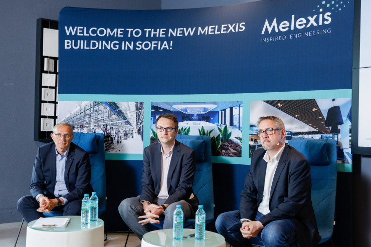 Тримата мениджъри на Melexis - Марк Бирон (вляво), Никола Симон и Силвен Коло. Снимка: Melexis