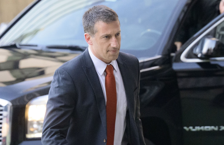 Алекс Спиро, адвокат на Илон Мъск, пред сградата на съда в Сан Франциско. Снимка: Bloomberg