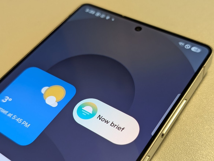 Samsung Galaxy S25 Ultra. Снимка: Елена Кирилова/Investor Media Group