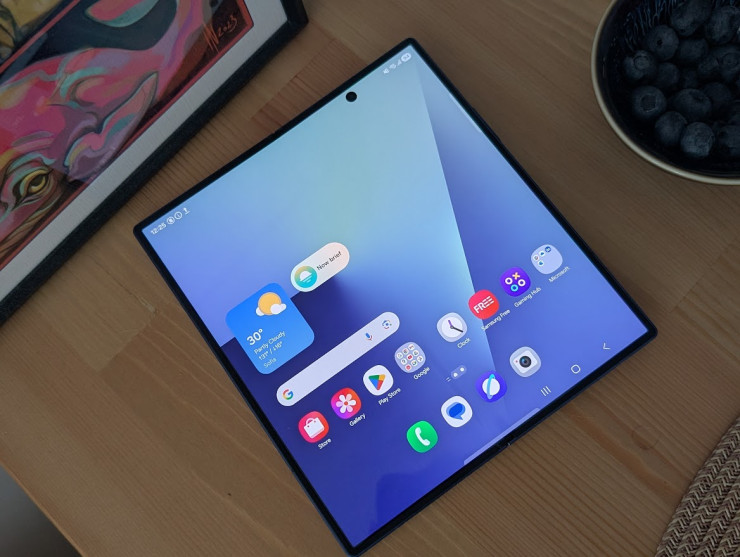 Samsung Galaxy Z Fold7. Снимка: Елена Кирилова/Investor Media Group