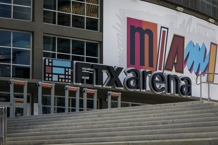 Надписът на FTX Arena. Снимка: Bloomberg LP