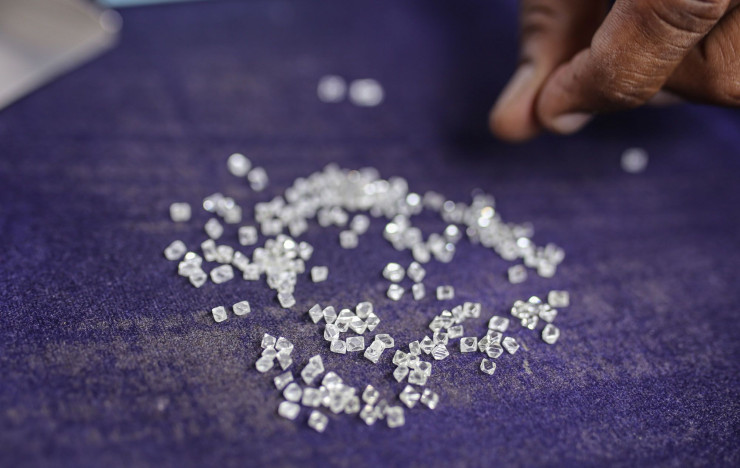 Диаманти на диамантен пазар в Сурат, Индия. Снимка: Dhiraj Singh/Bloomberg
