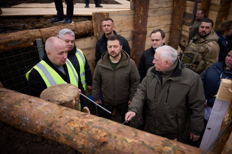 Инспекция на пригранични защитни съоръжения. Снимка: President.gov.ua