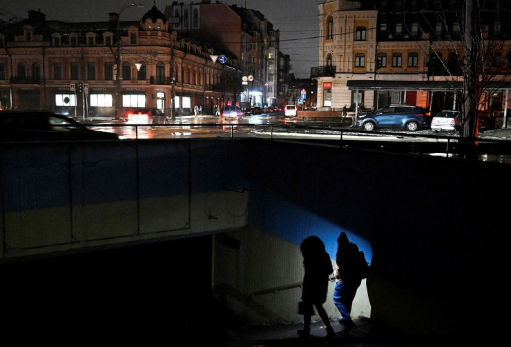 Обстрелите над Киев през миналата зима оставяха града без ток и топлоподаване за дни. Снимка: Bloomberg